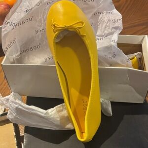 BAMBOO Women's Bright Yellow Flats